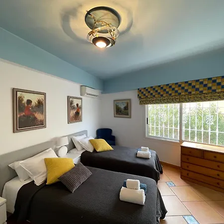 Anna's Garden Bed & Breakfast 3*