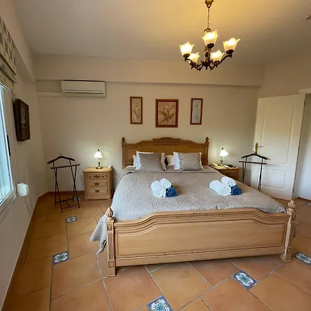 Anna's Garden Bed & Breakfast
